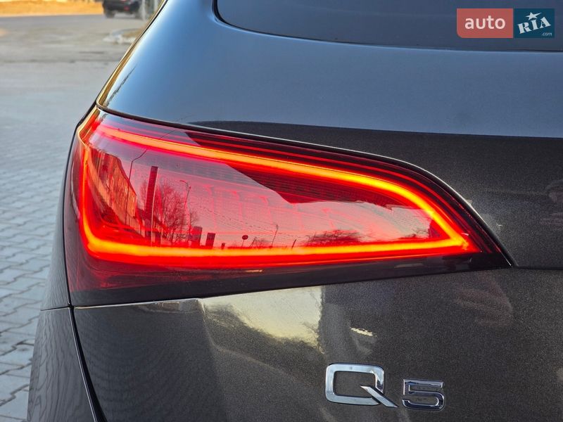 Внедорожник / Кроссовер Audi Q5 2015 в Гусятине