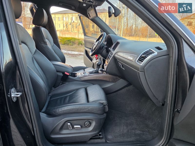 Внедорожник / Кроссовер Audi Q5 2015 в Гусятине