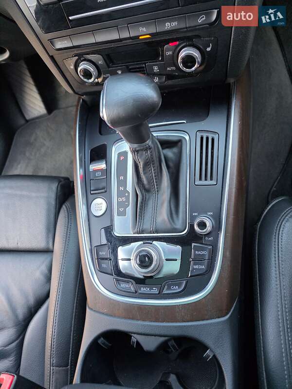 Внедорожник / Кроссовер Audi Q5 2015 в Гусятине