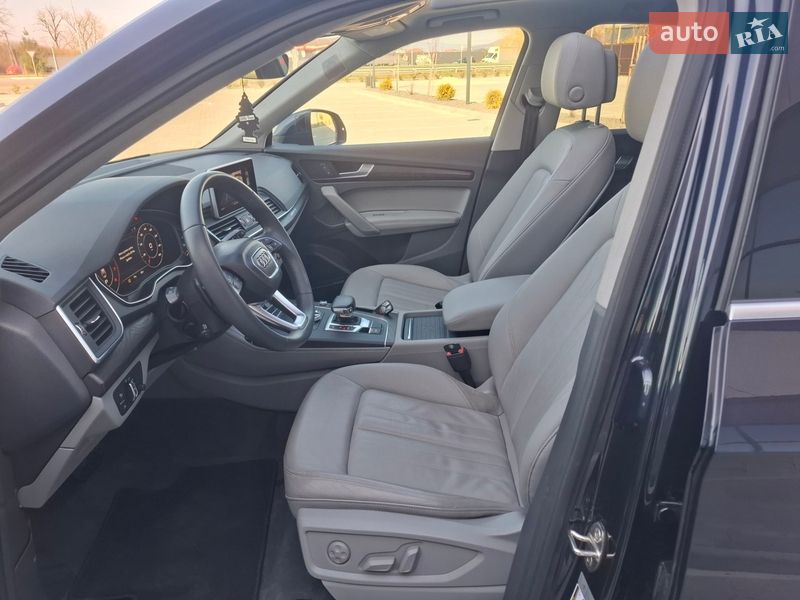 Внедорожник / Кроссовер Audi Q5 2019 в Ужгороде
