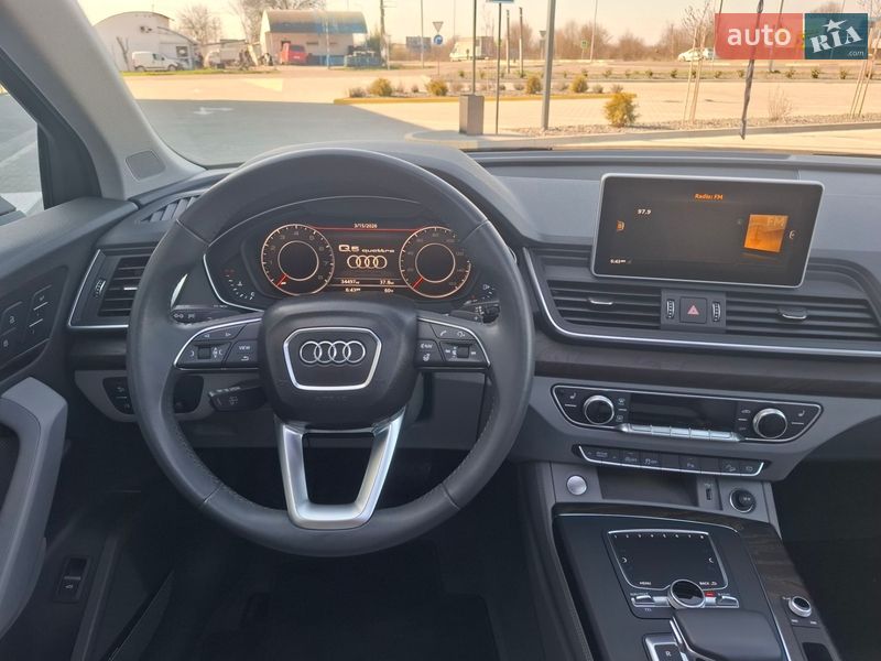 Внедорожник / Кроссовер Audi Q5 2019 в Ужгороде