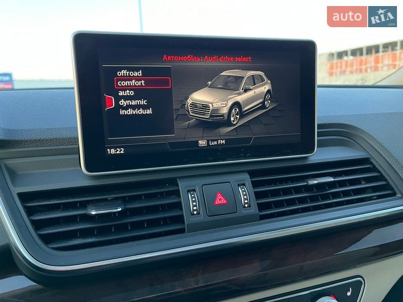 Позашляховик / Кросовер Audi Q5 2018 в Львові
