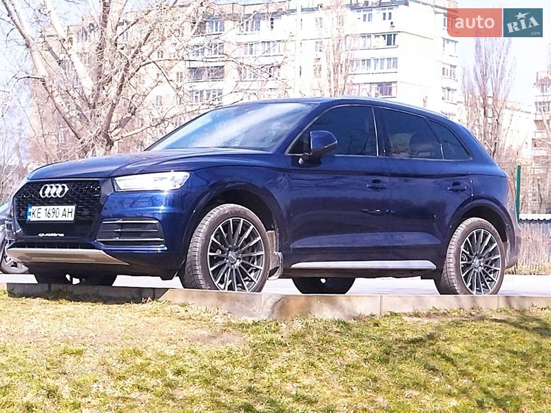 Позашляховик / Кросовер Audi Q5 2016 в Кам'янському