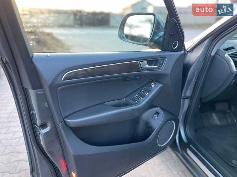 Внедорожник / Кроссовер Audi Q5 2013 в Луцке