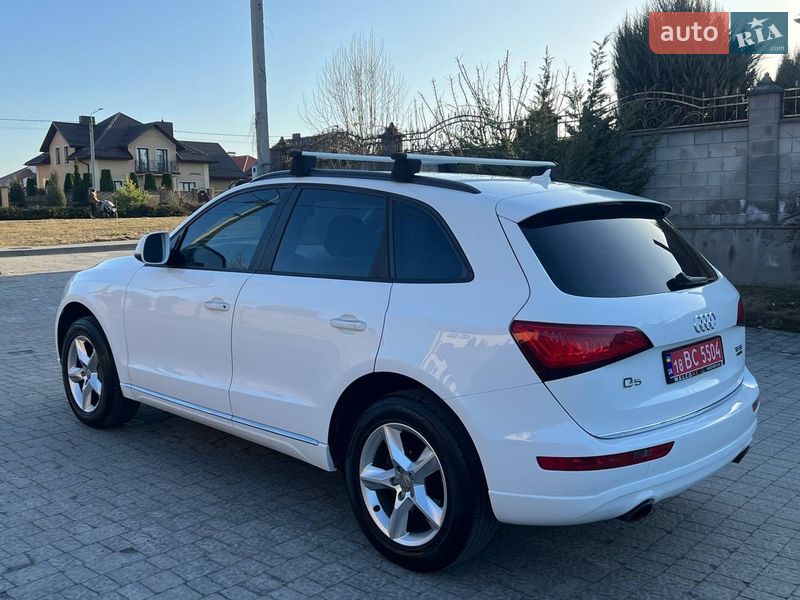 Внедорожник / Кроссовер Audi Q5 2015 в Ровно