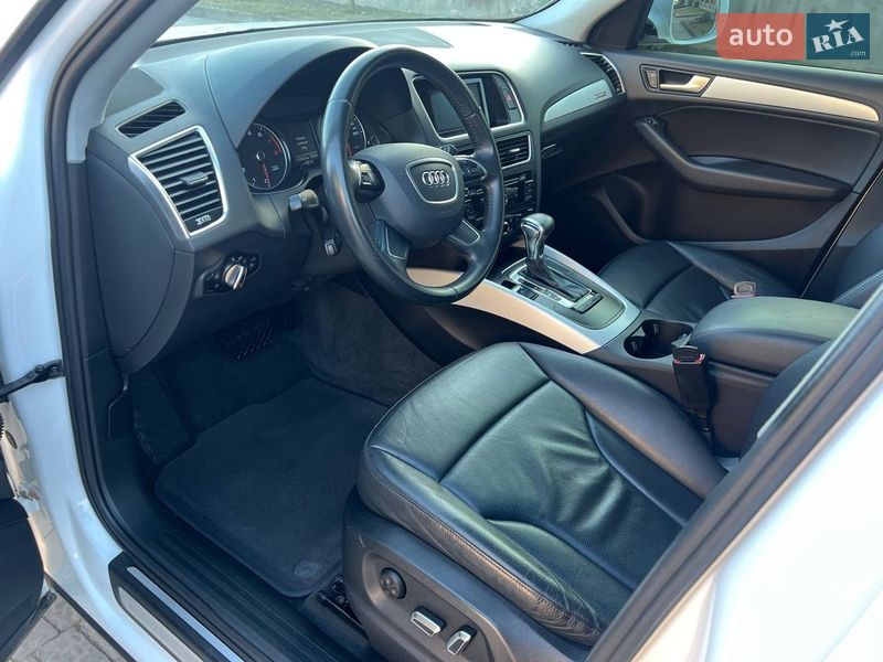 Внедорожник / Кроссовер Audi Q5 2015 в Ровно
