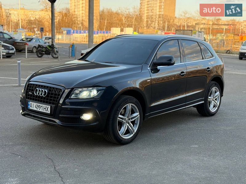 Внедорожник / Кроссовер Audi Q5 2011 в Киеве