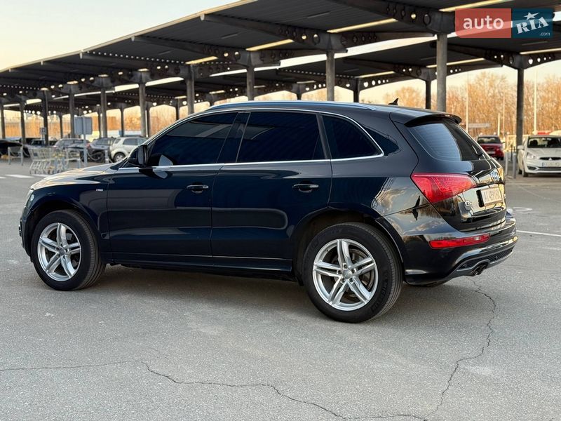Внедорожник / Кроссовер Audi Q5 2011 в Киеве