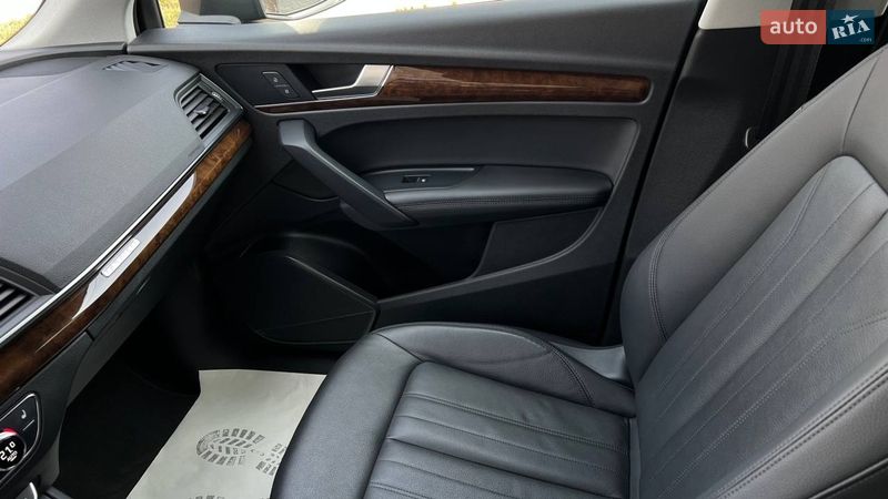 Позашляховик / Кросовер Audi Q5 2019 в Львові