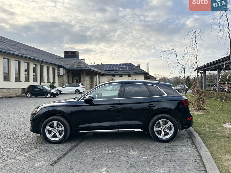 Внедорожник / Кроссовер Audi Q5 2021 в Львове