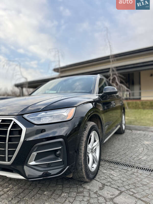 Внедорожник / Кроссовер Audi Q5 2021 в Львове