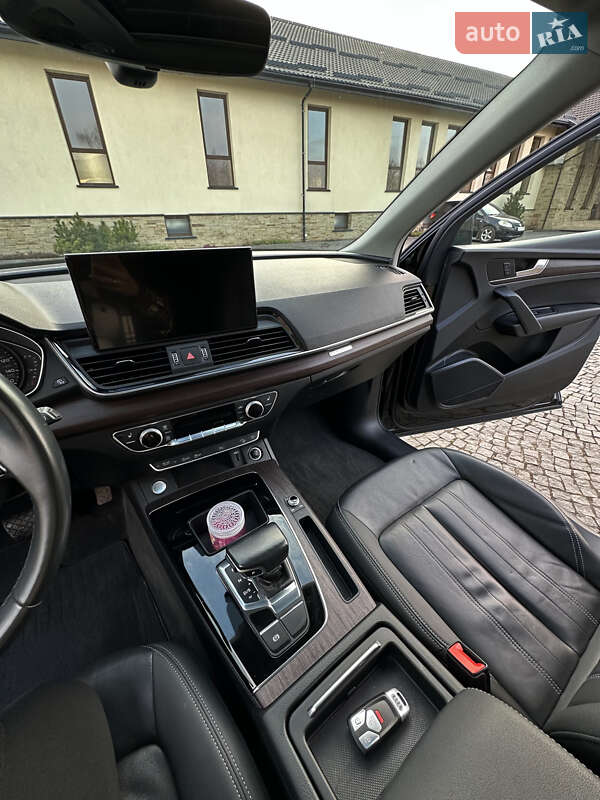 Внедорожник / Кроссовер Audi Q5 2021 в Львове