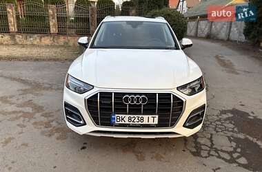 Внедорожник / Кроссовер Audi Q5 2020 в Ровно