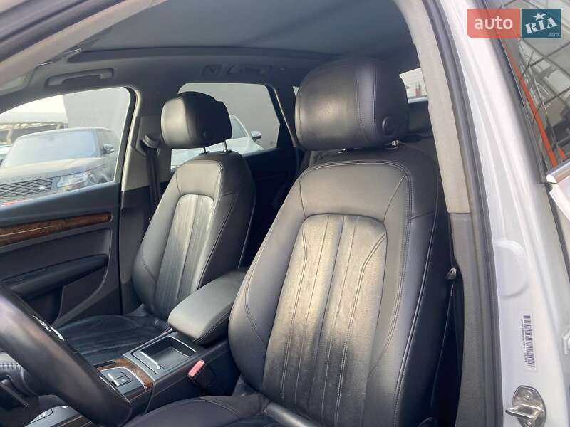 Внедорожник / Кроссовер Audi Q5 2017 в Львове