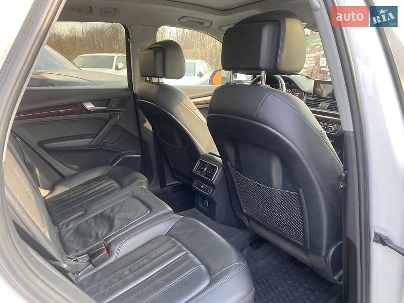 Внедорожник / Кроссовер Audi Q5 2017 в Львове