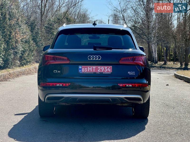 Позашляховик / Кросовер Audi Q5 2018 в Рівному