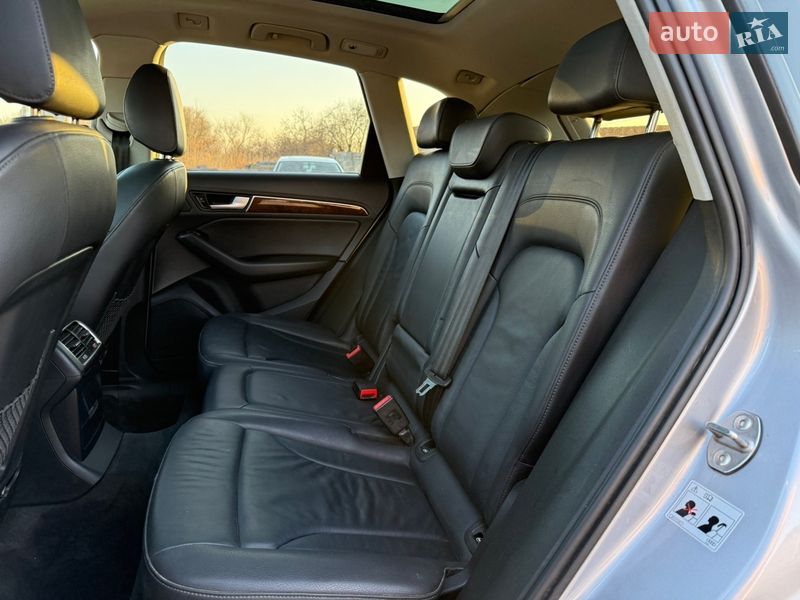 Внедорожник / Кроссовер Audi Q5 2015 в Ровно