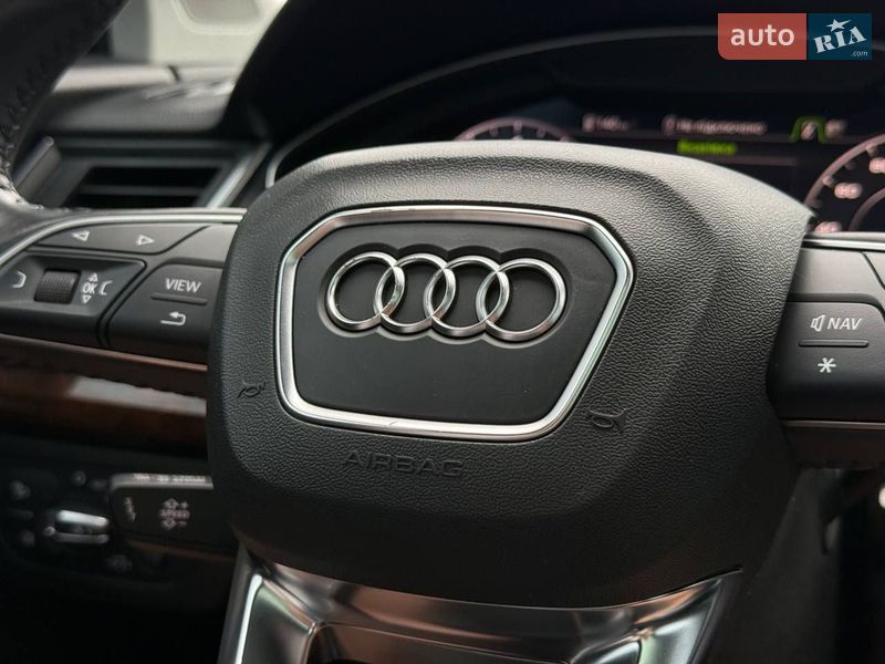 Внедорожник / Кроссовер Audi Q5 2019 в Кривом Роге