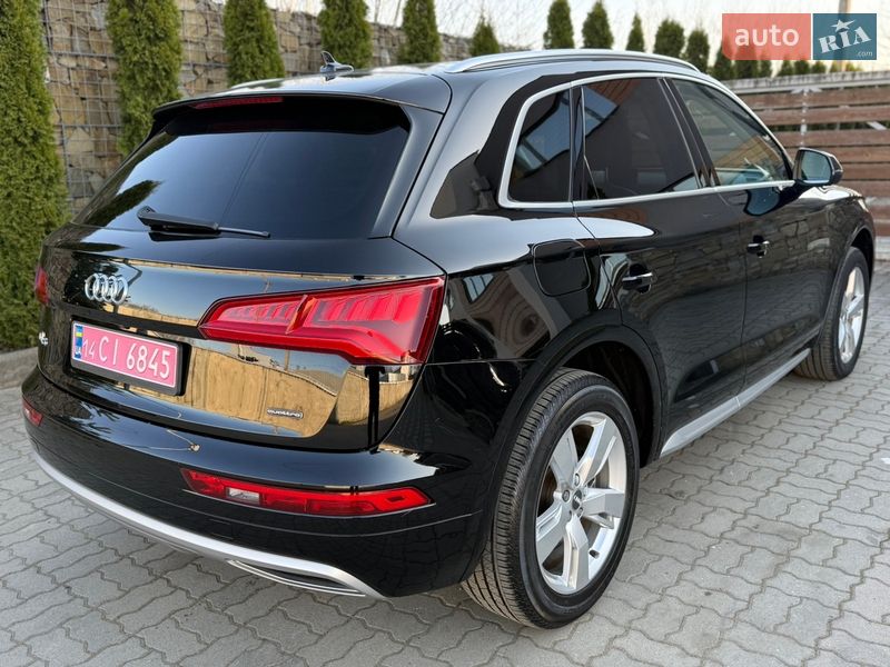 Внедорожник / Кроссовер Audi Q5 2019 в Стрые