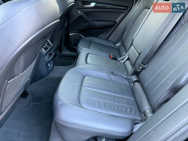 Внедорожник / Кроссовер Audi Q5 2019 в Стрые