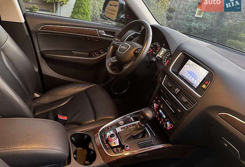 Внедорожник / Кроссовер Audi Q5 2015 в Львове