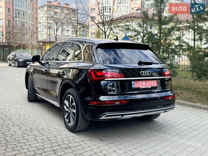Внедорожник / Кроссовер Audi Q5 2020 в Ивано-Франковске