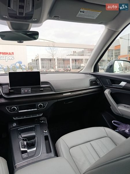 Внедорожник / Кроссовер Audi Q5 2018 в Киеве