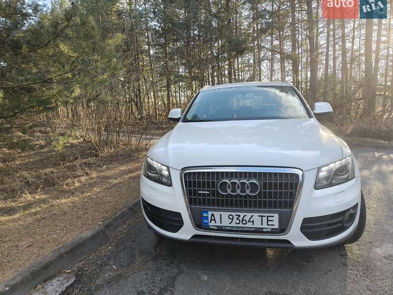 Позашляховик / Кросовер Audi Q5 2010 в Вишгороді