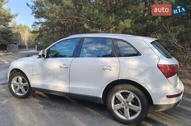Позашляховик / Кросовер Audi Q5 2010 в Вишгороді