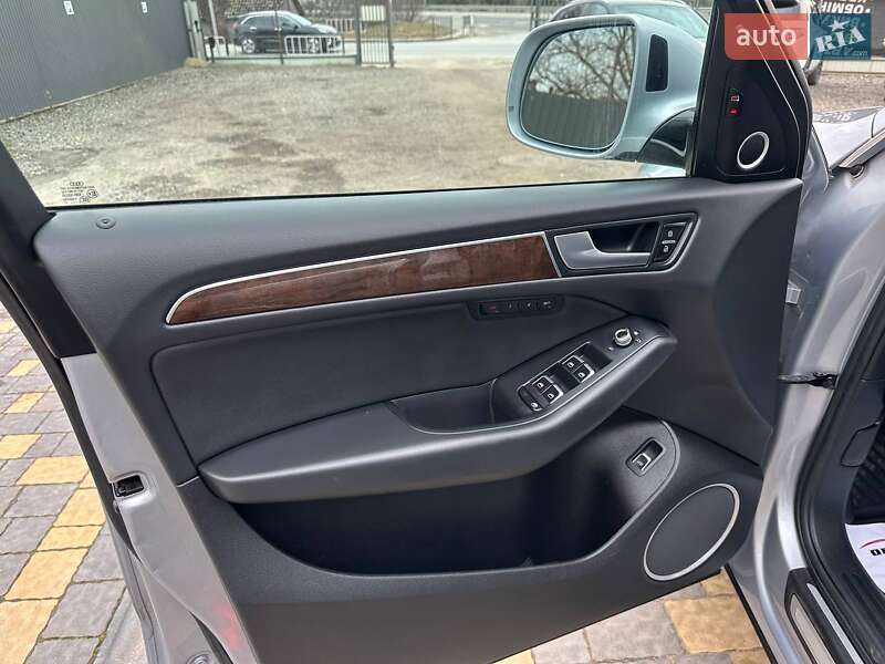 Внедорожник / Кроссовер Audi Q5 2016 в Львове