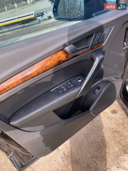 Внедорожник / Кроссовер Audi Q5 2018 в Луцке