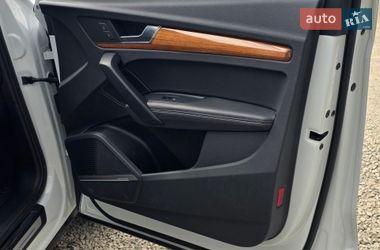 Внедорожник / Кроссовер Audi Q5 2020 в Тернополе