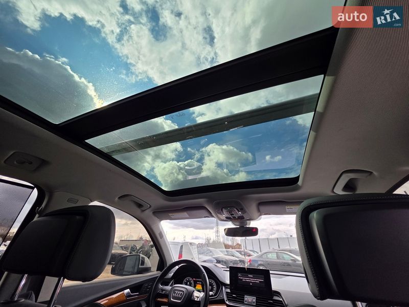 Внедорожник / Кроссовер Audi Q5 2020 в Тернополе
