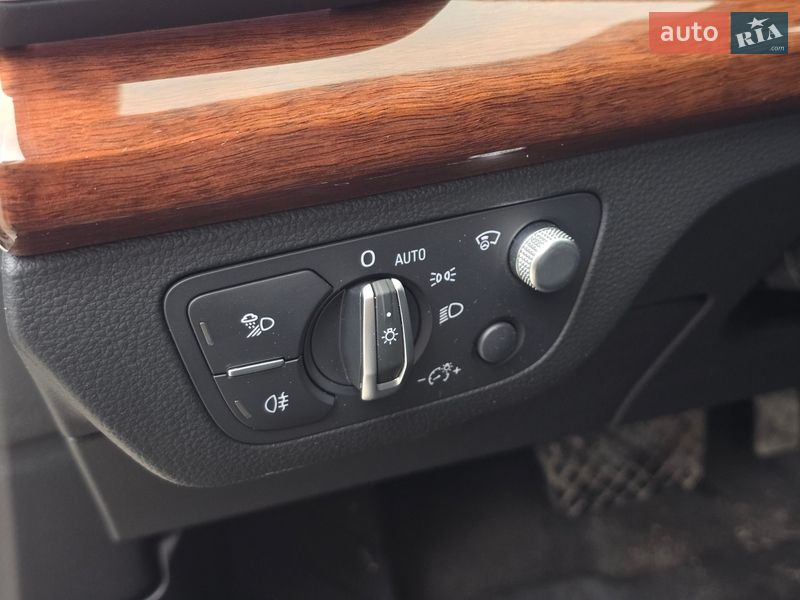 Внедорожник / Кроссовер Audi Q5 2020 в Тернополе
