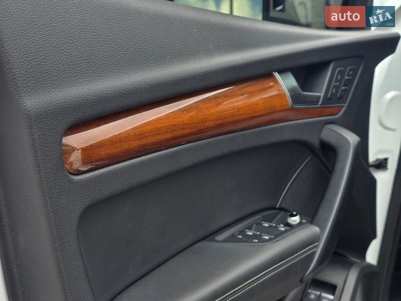 Внедорожник / Кроссовер Audi Q5 2020 в Тернополе