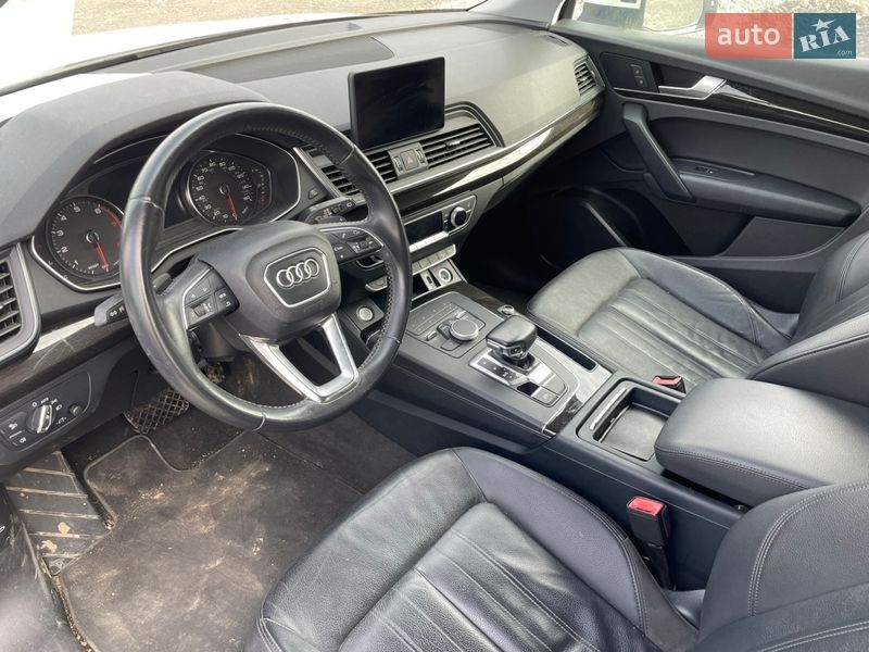 Позашляховик / Кросовер Audi Q5 2019 в Львові фото 8 Позашляховик / Кросовер Audi Q5 2019 в Львові