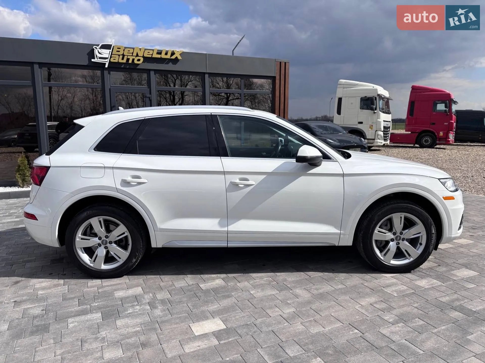 2017 Audi Q5 - мініатюра 10