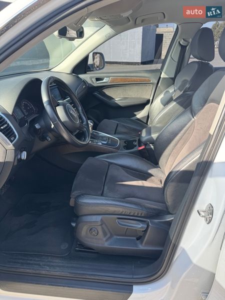 Позашляховик / Кросовер Audi Q5 2014 в Чорноморську