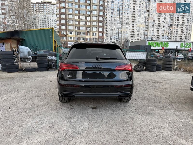 Внедорожник / Кроссовер Audi Q5 2024 в Киеве