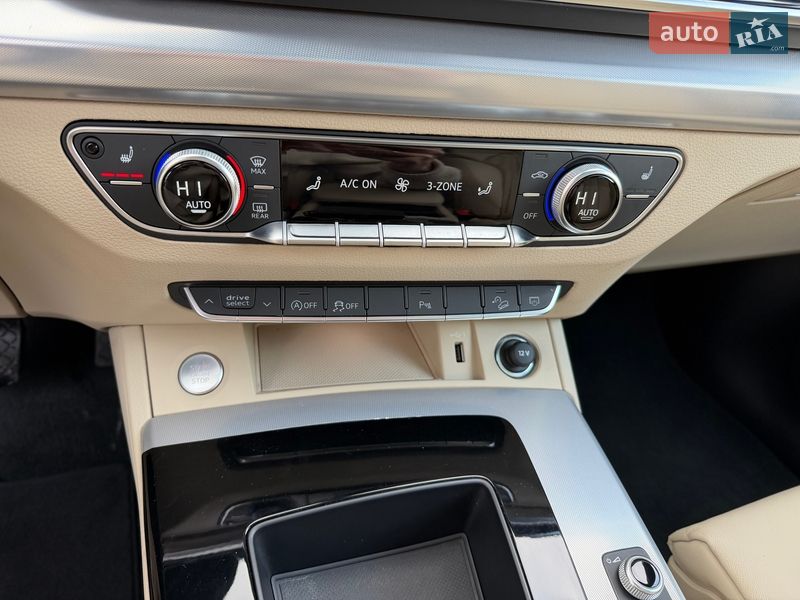 Внедорожник / Кроссовер Audi Q5 2024 в Киеве