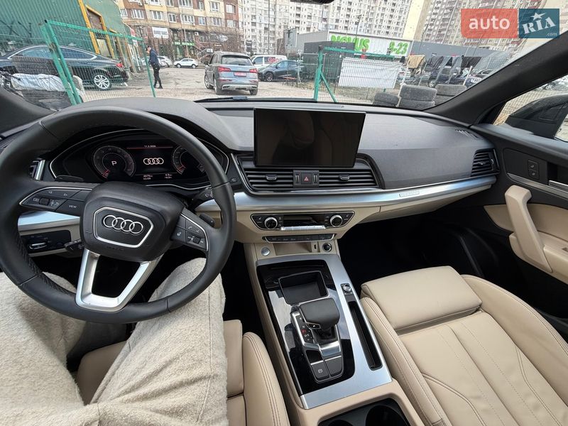 Внедорожник / Кроссовер Audi Q5 2024 в Киеве