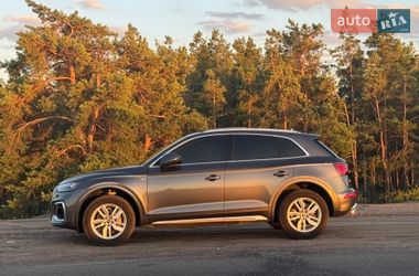 Внедорожник / Кроссовер Audi Q5 2022 в Киеве