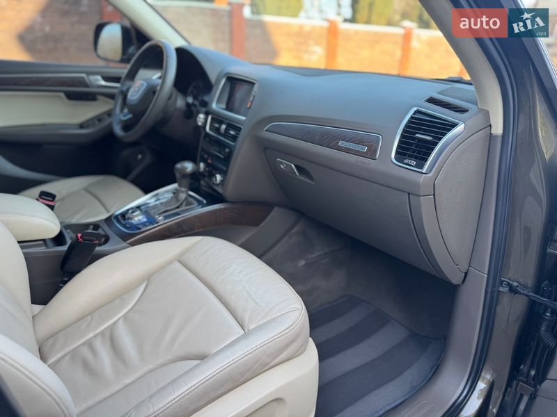 Позашляховик / Кросовер Audi Q5 2015 в Рівному фото 77 Позашляховик / Кросовер Audi Q5 2015 в Рівному