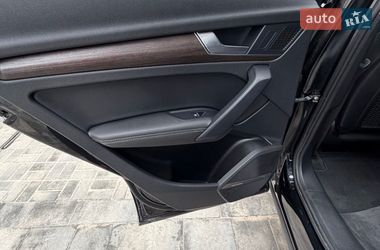 Внедорожник / Кроссовер Audi Q5 2024 в Киеве
