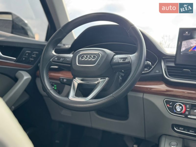 Внедорожник / Кроссовер Audi Q5 2022 в Львове