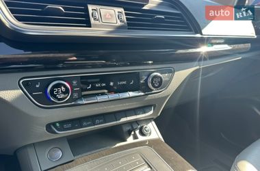Внедорожник / Кроссовер Audi Q5 2019 в Киеве