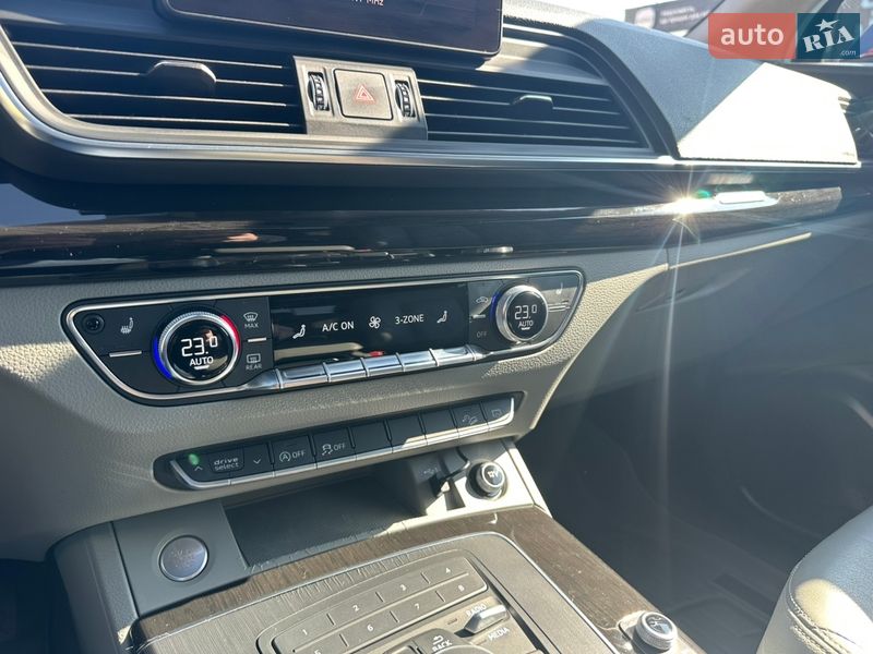 Внедорожник / Кроссовер Audi Q5 2019 в Киеве