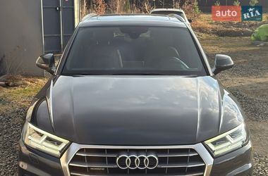 Позашляховик / Кросовер Audi Q5 2019 в Луцьку