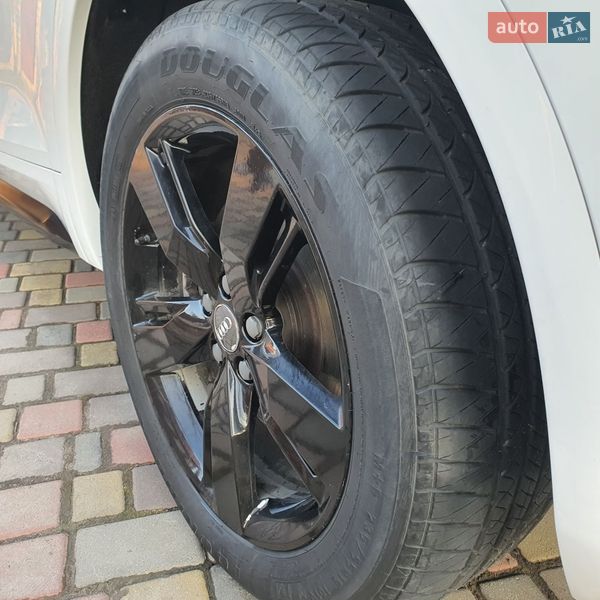 Позашляховик / Кросовер Audi Q5 2017 в Луцьку