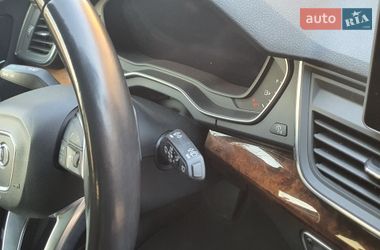 Внедорожник / Кроссовер Audi Q5 2017 в Луцке